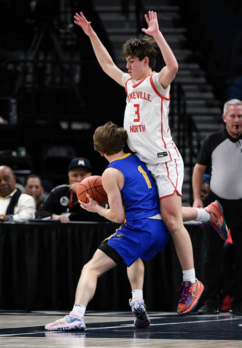 State basketball: Wayzata holds off Lakeville North to set up Class 4A title game rematch